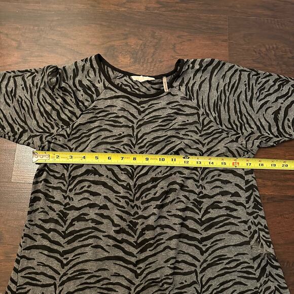 Rebecca Taylor gray & black animal print short sleeve top size XS - Picture 10 of 11
